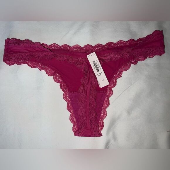 NWT- FALL 2024 DREAM ANGELS
Lace-Trim Thong Panties- size LARGE - Picture 7 of 8